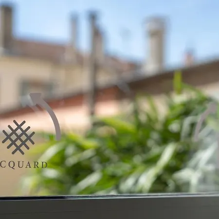 Studio Jacquard Avec Terrasse Centre Lyon Oullins